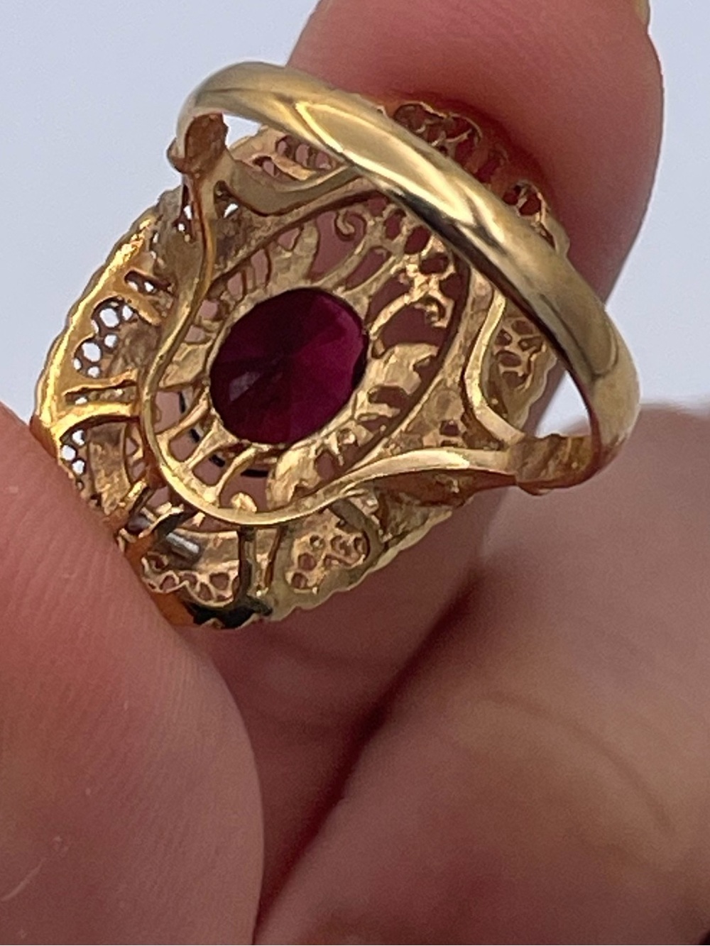 Mid-century Vintage 18K Yellow Gold Red Tourmaline Filigree Cocktail Ring Size8 - Picture 6 of 11